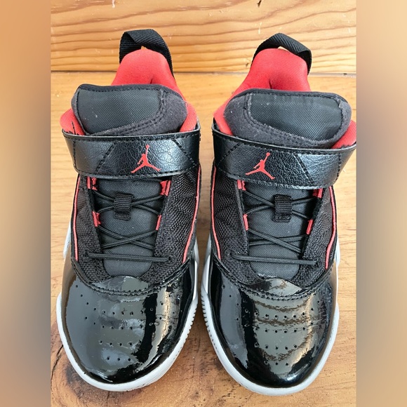 *SOLD* JORDAN Stay Loyal Kids Sneaker - Picture 3 of 10
